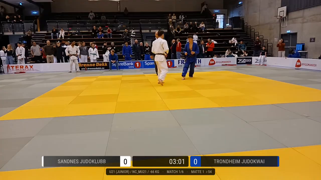Frame at 00:32:29