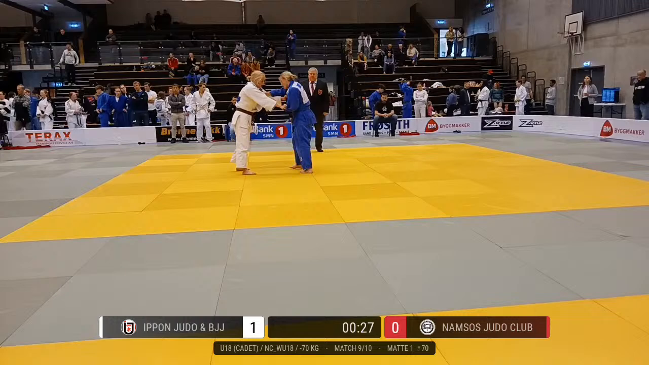 Frame at 01:37:32