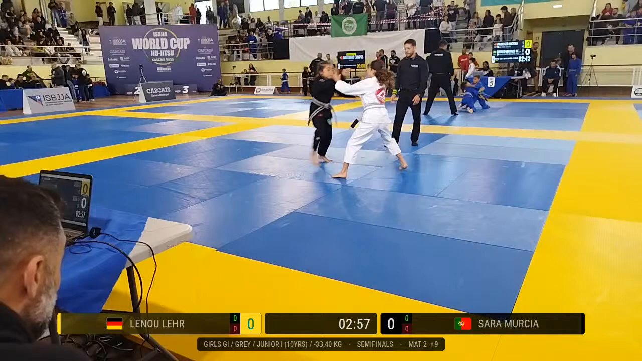 Frame at 00:14:51