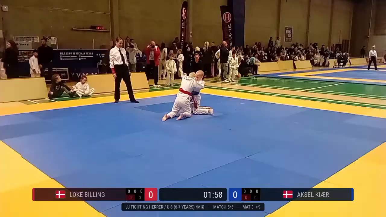 Frame at 00:39:59
