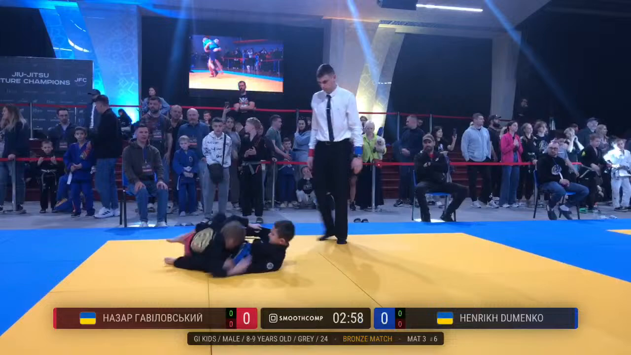 Frame at 00:25:32