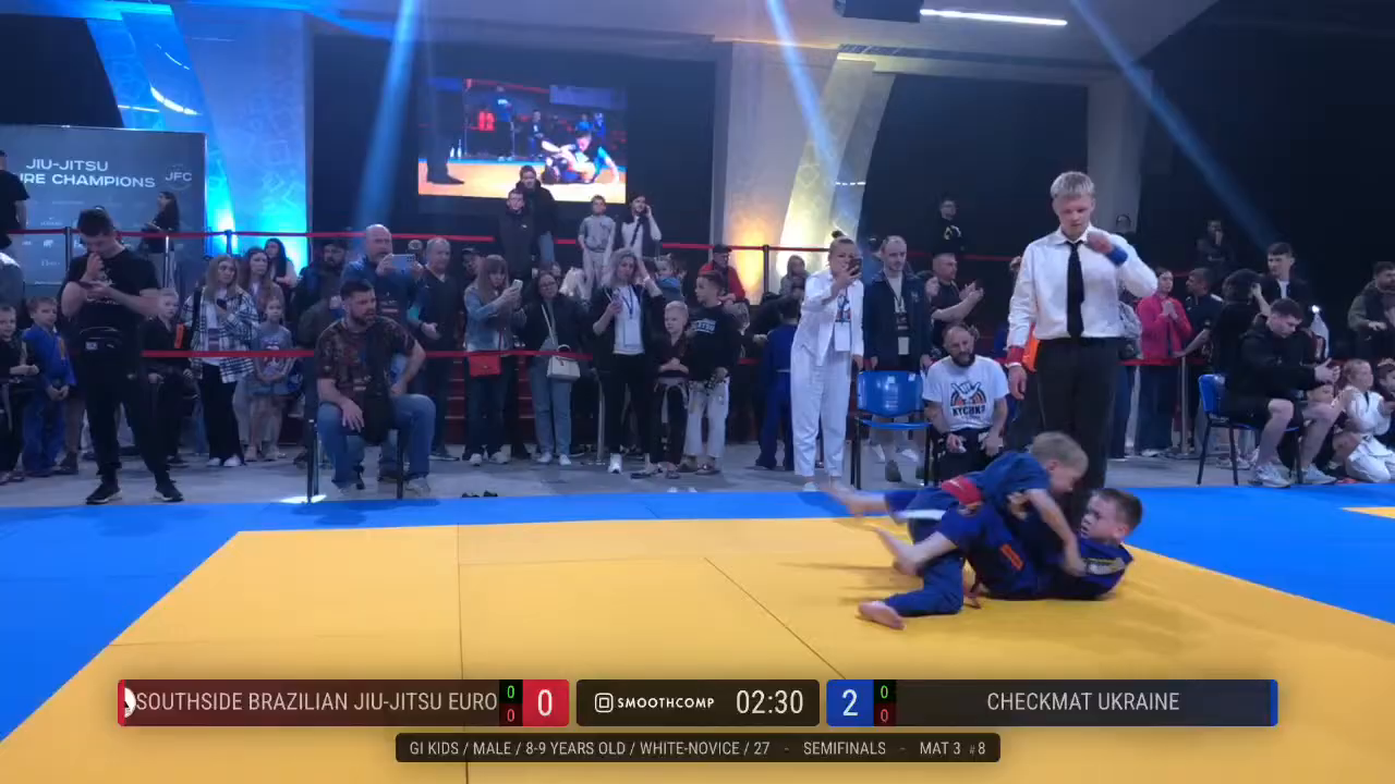 Frame at 00:39:27