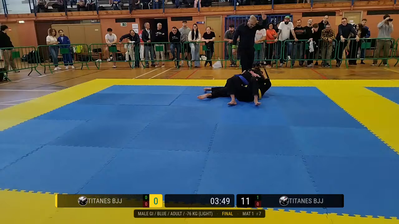 Frame at 00:26:34