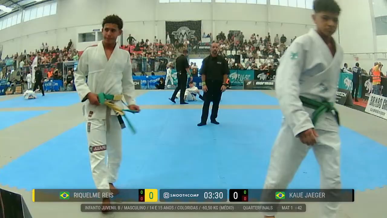 Frame at 01:33:40