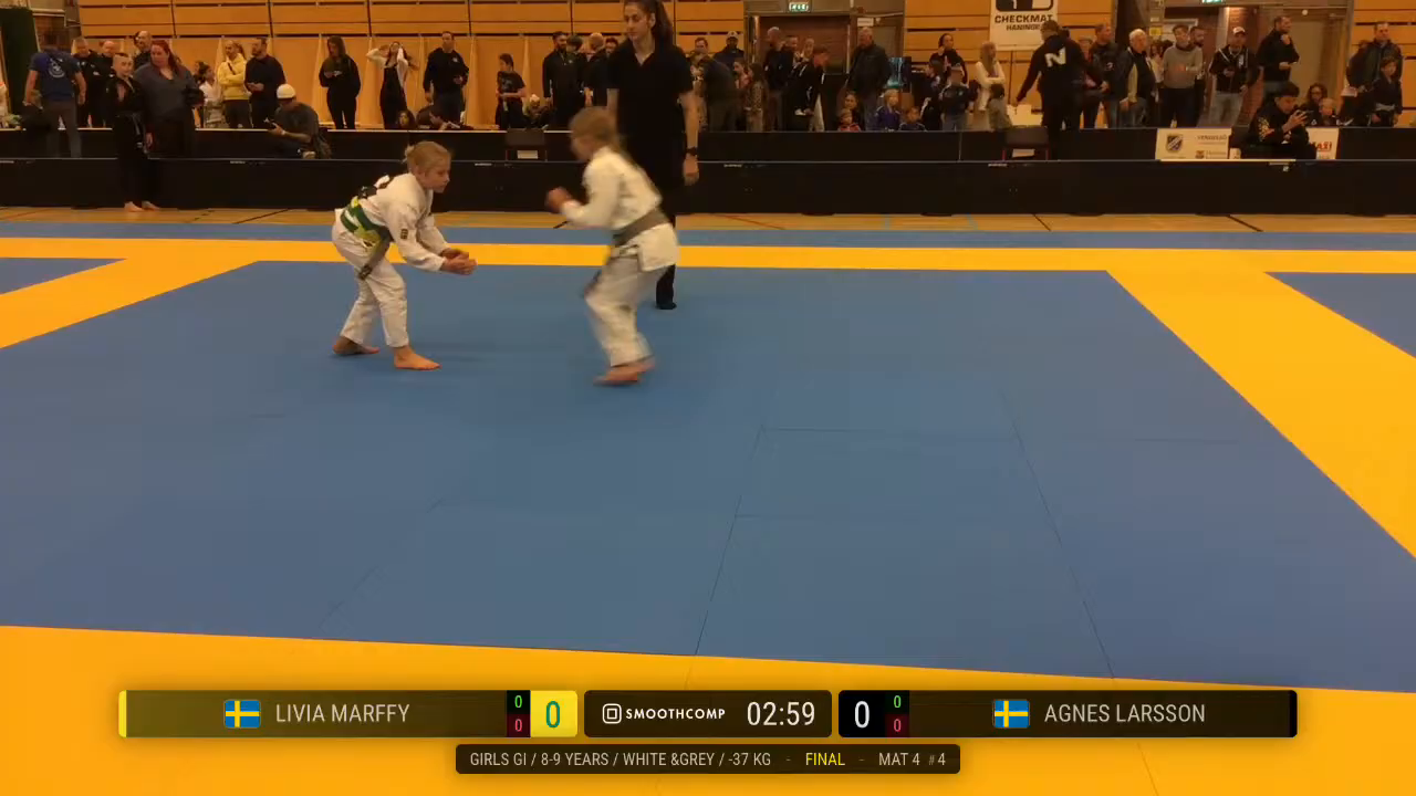 Frame at 00:26:43