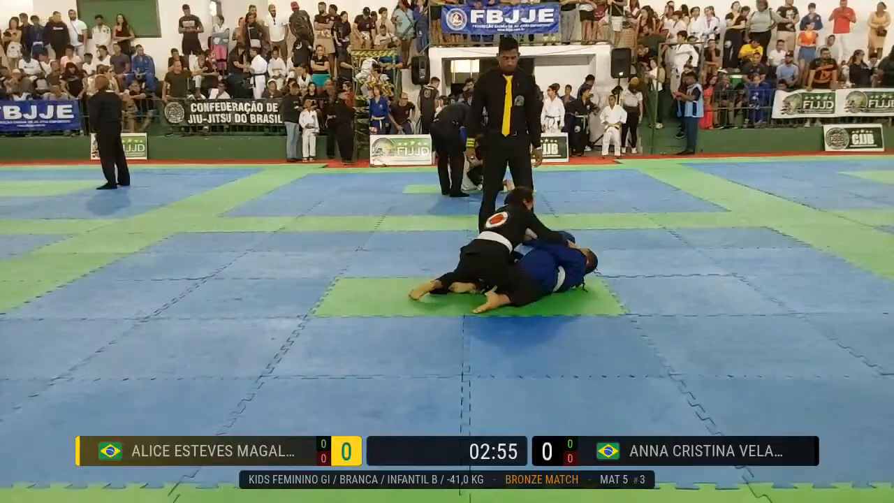 Frame at 00:25:38