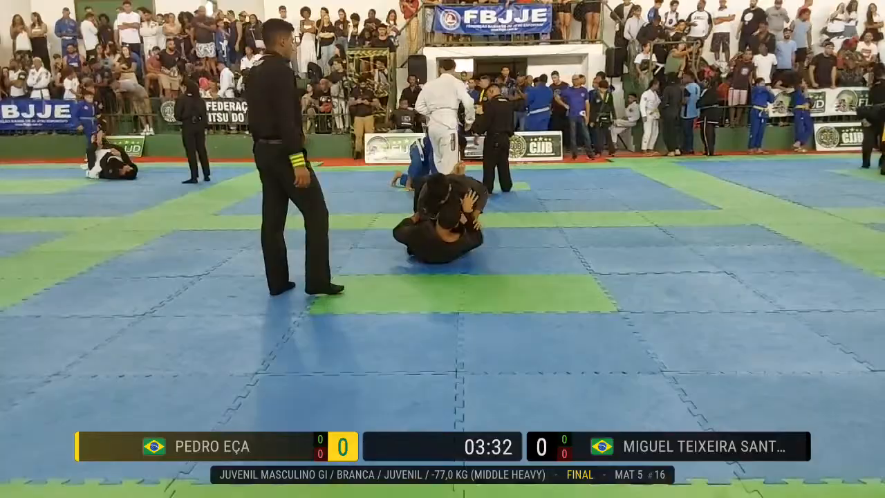 Frame at 01:33:30