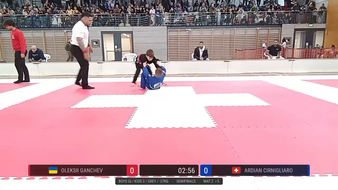 Frame at 00:25:01