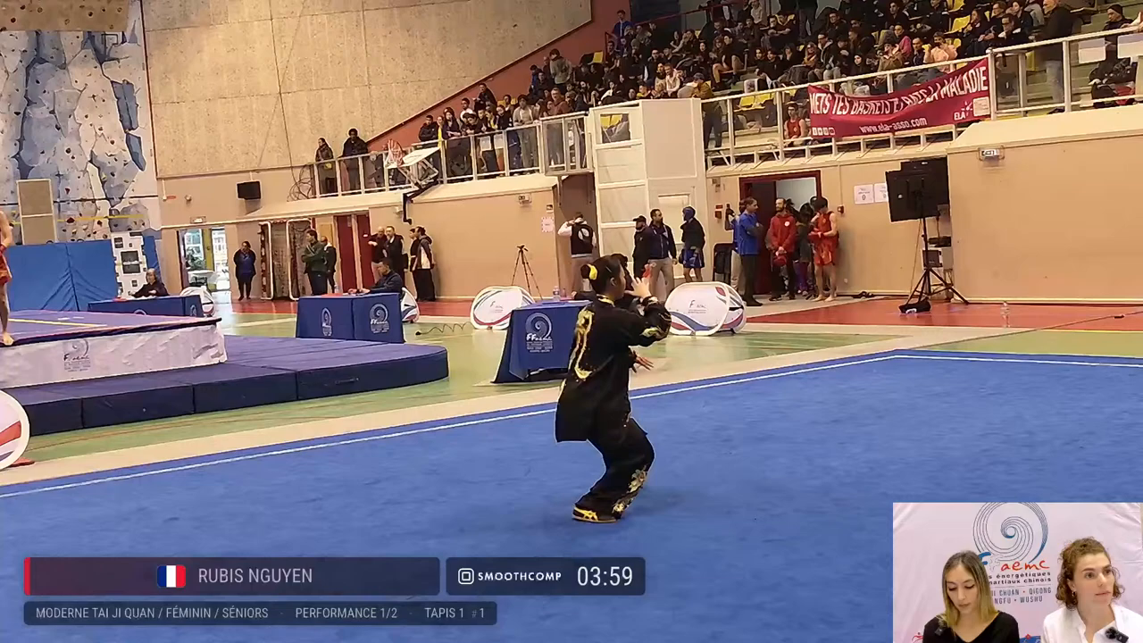 Frame at 00:33:20