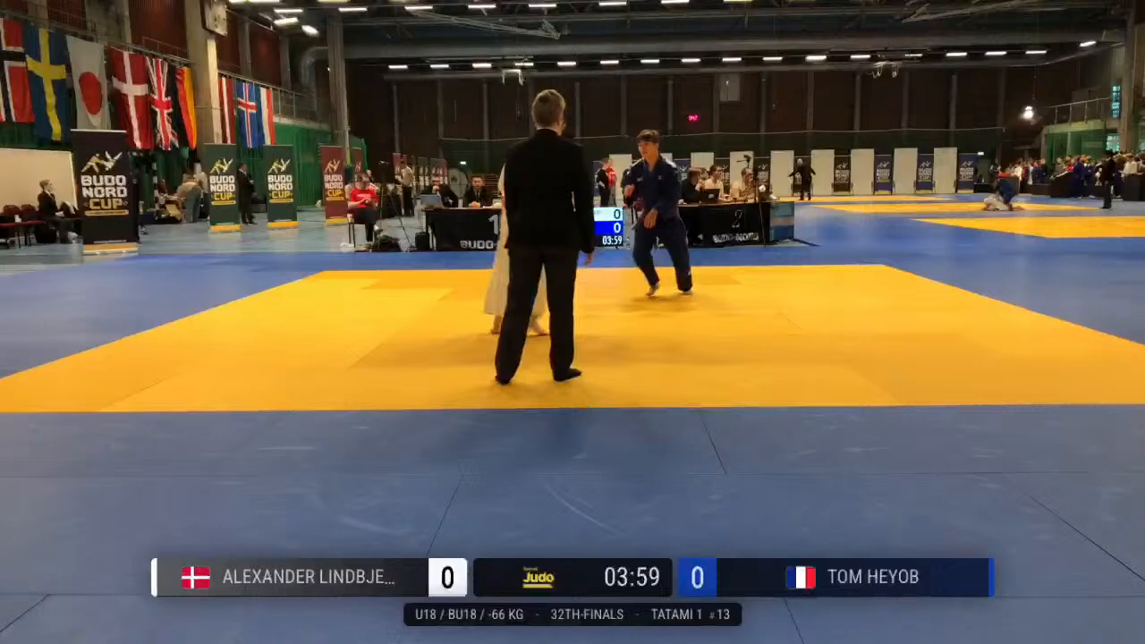 Frame at 01:44:31