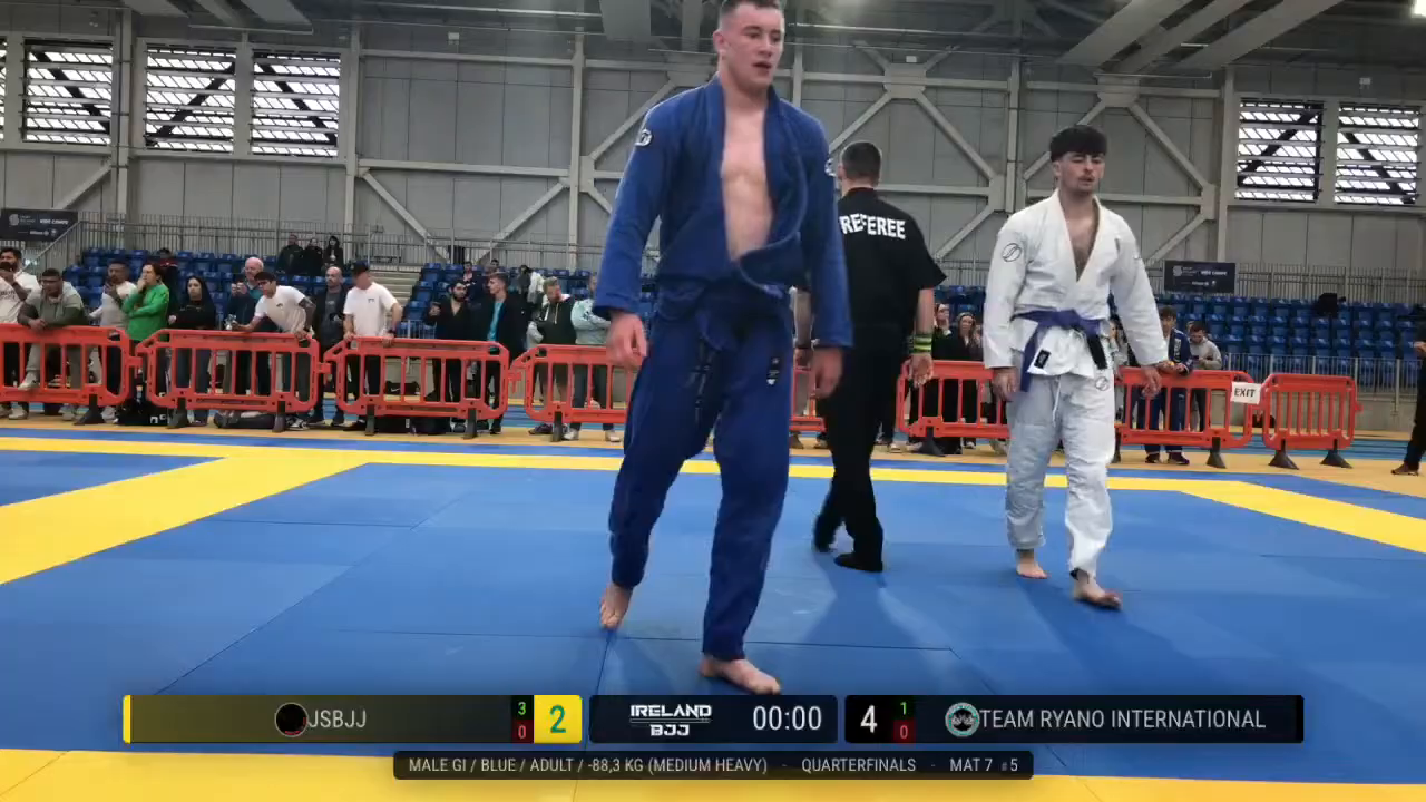 Frame at 00:44:42